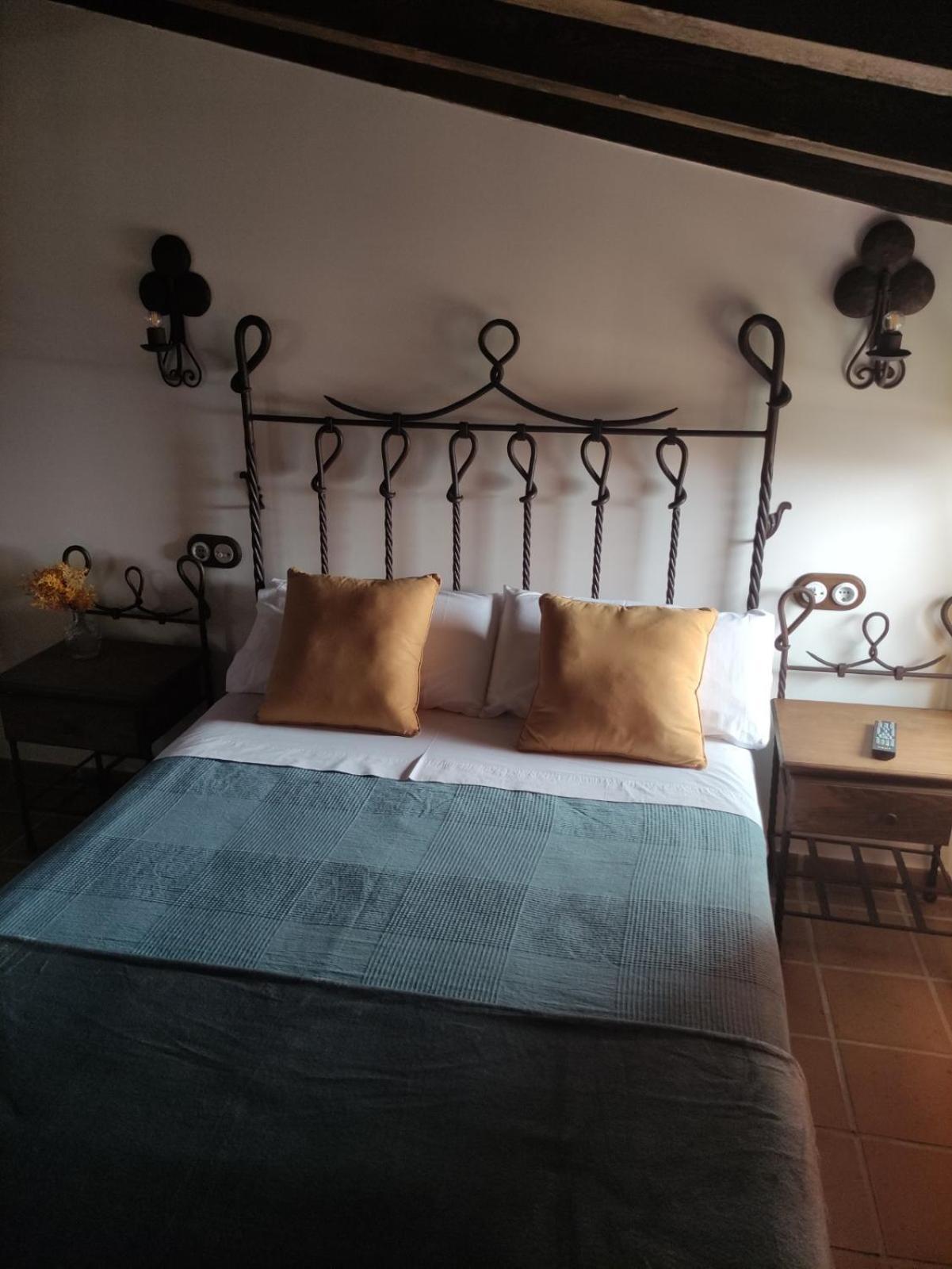La Casa De La Abuela Amalia Apartment อาเรนัส เด ซานเปโดร ภายนอก รูปภาพ